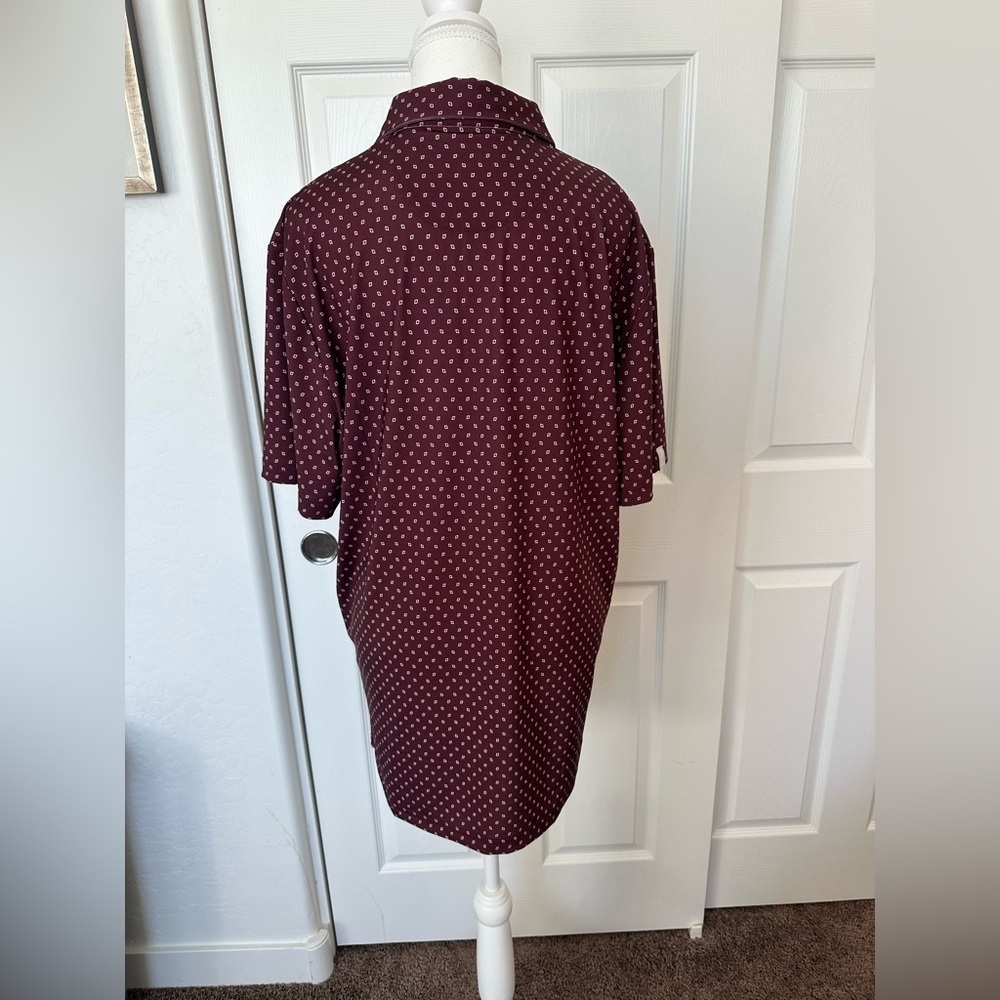 RLX Golf Maroon Polo w Diamonds - Size M - Picture 3 of 7